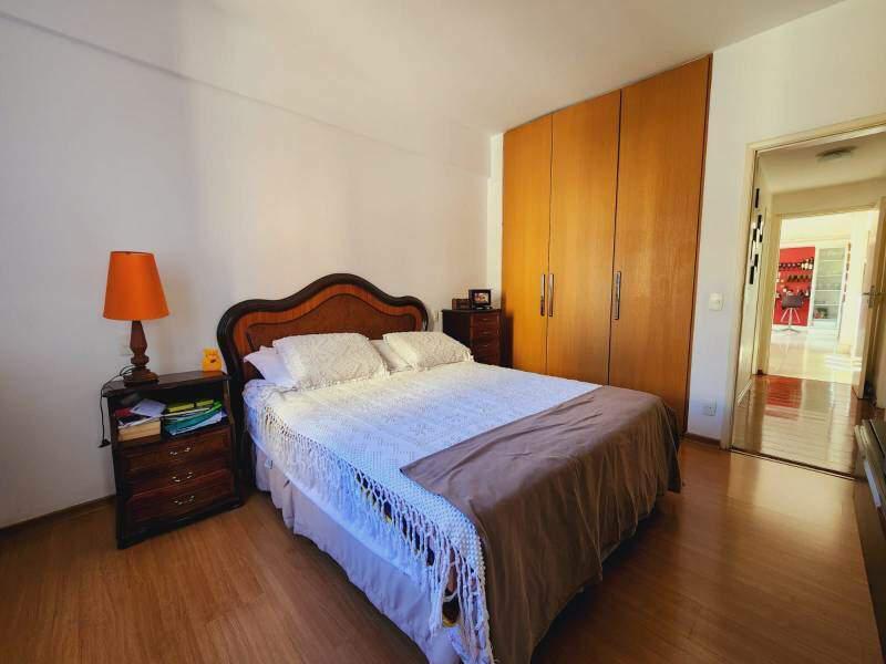 Apartamento, Funcionários, 4 Quartos, 2 Vagas, 1 Suíte