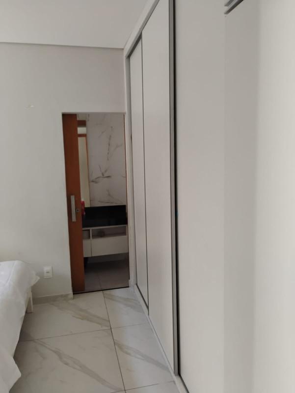 Casa, Lagoinha, 4 Quartos, 2 Vagas, 2 Suítes