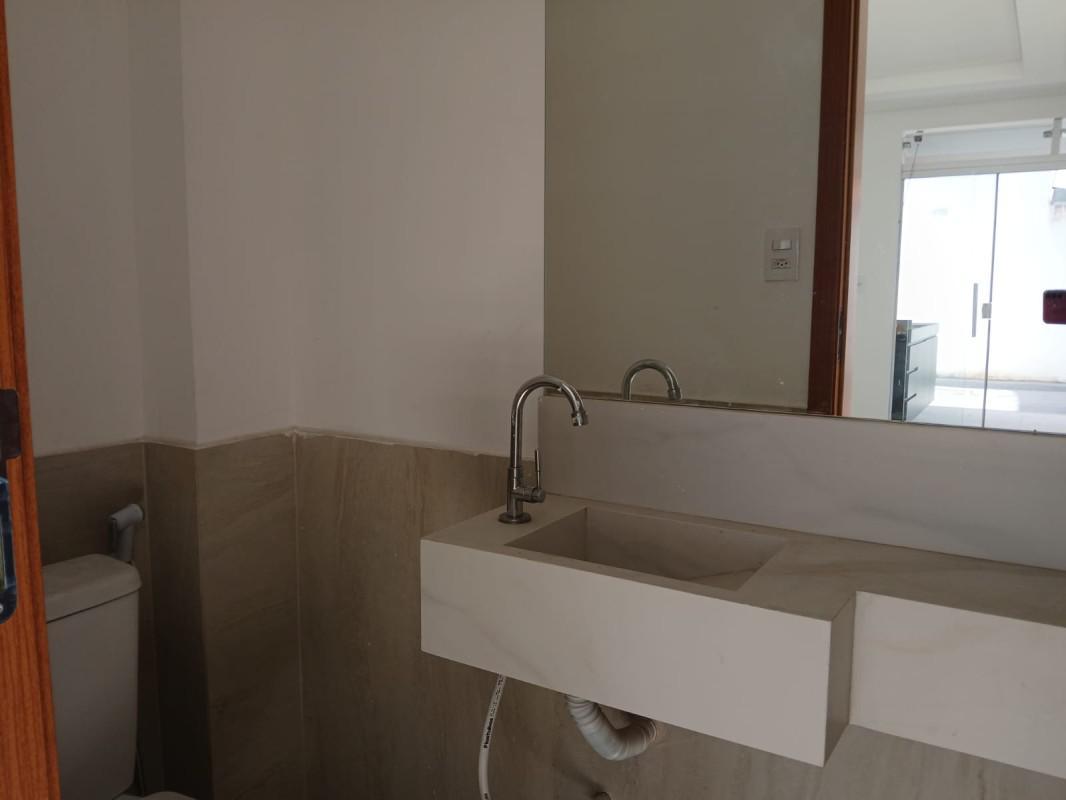 Casa, Planalto, 3 Quartos, 2 Vagas, 1 Suíte