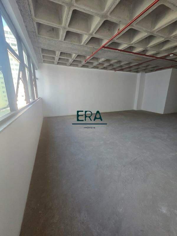 Sala, Centro, 0 Quarto, 1 Vaga
