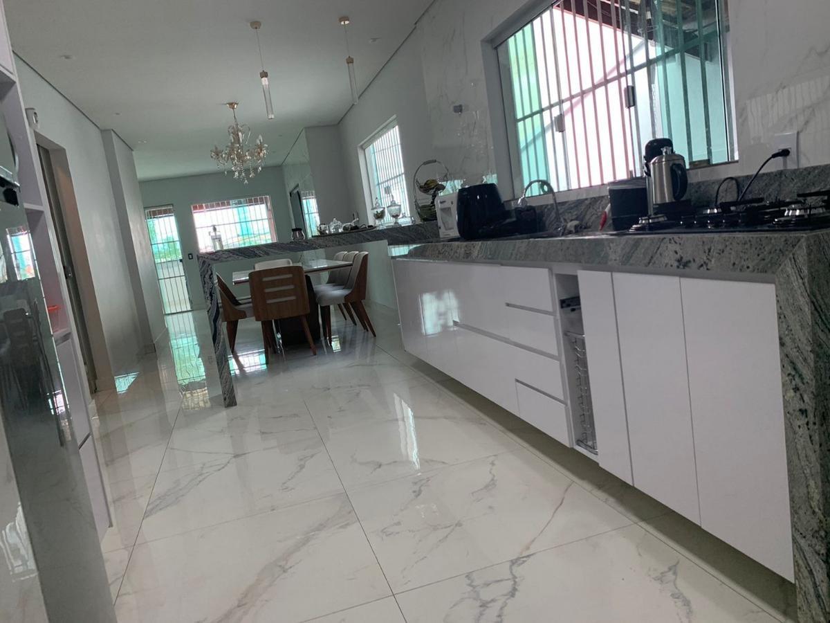 Casa, Parque Xangri-lá, 3 Quartos, 5 Vagas, 1 Suíte