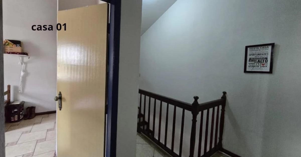 Casa, Centro, 13 Quartos, 0 Vaga, 1 Suíte