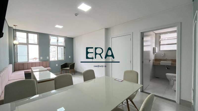 Cobertura, Centro, 2 Quartos, 0 Vaga, 4 Suítes