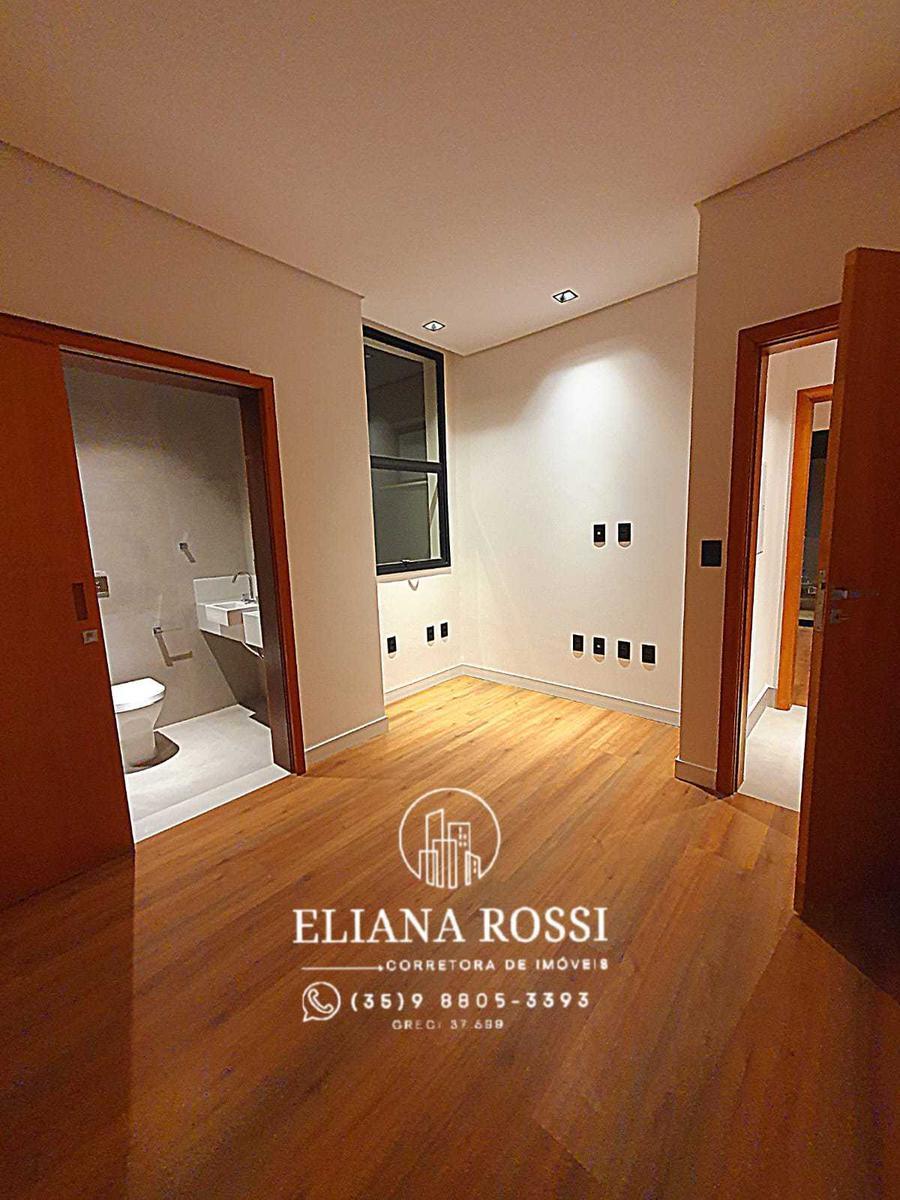 Casa, Vila Paiva, 3 Quartos, 4 Vagas, 3 Suítes