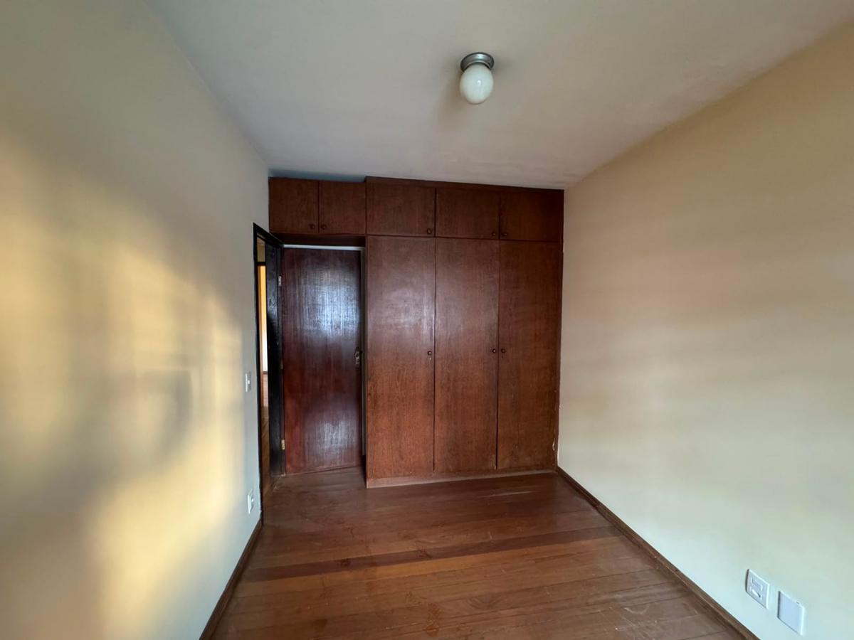 Casa, Floresta, 5 Quartos, 3 Vagas, 1 Suíte
