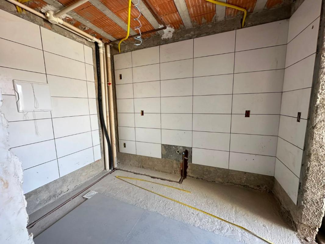 Apartamento, Miramar (barreiro), 2 Quartos, 1 Vaga