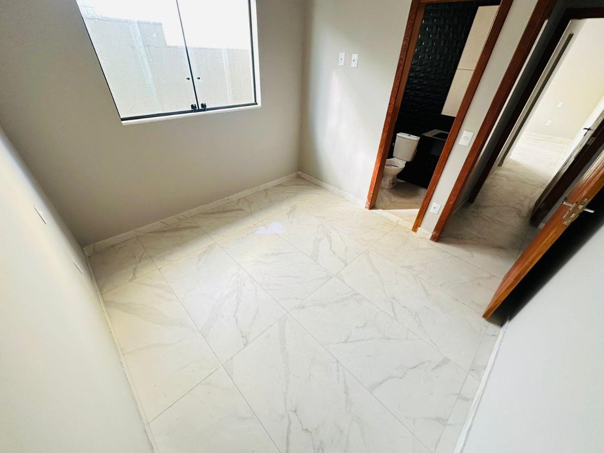 Casa, Planalto, 3 Quartos, 4 Vagas, 3 Suítes