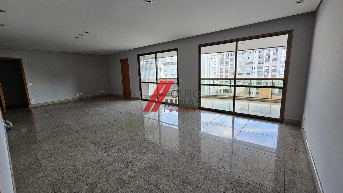 Apartamento, Funcionários, 4 Quartos, 4 Vagas, 2 Suítes