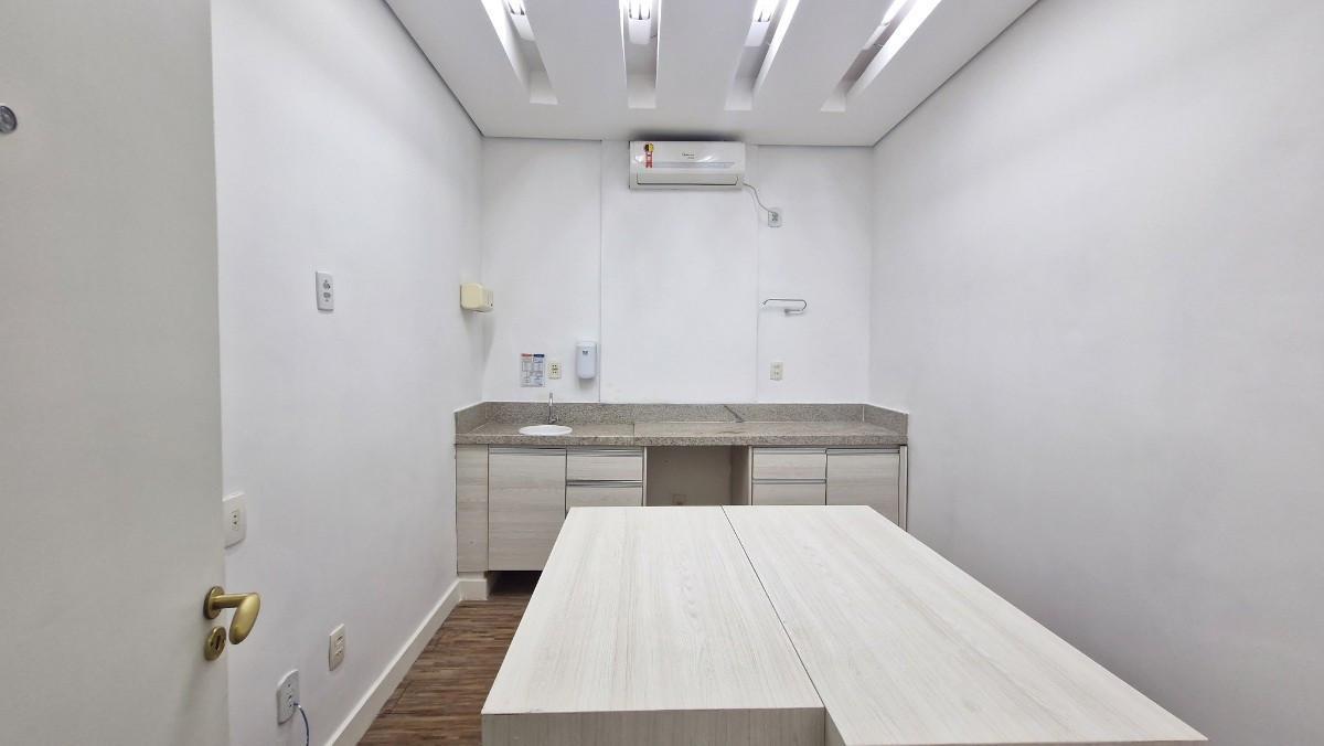 Sala, Santa Efigênia, 5 Quartos, 1 Vaga, 4 Suítes