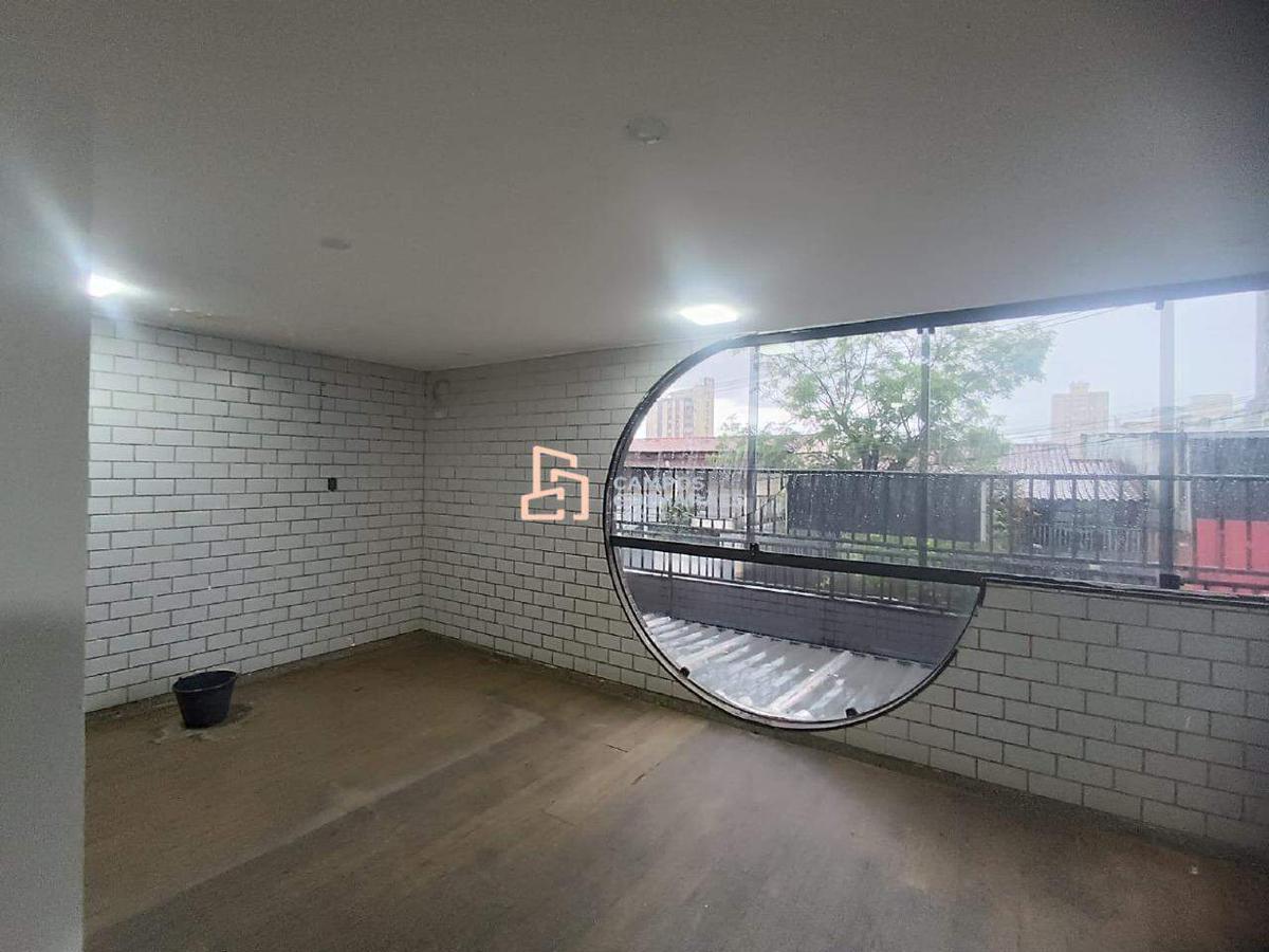 Casa Comercial, Barreiro, 3 Quartos, 4 Vagas, 1 Suíte