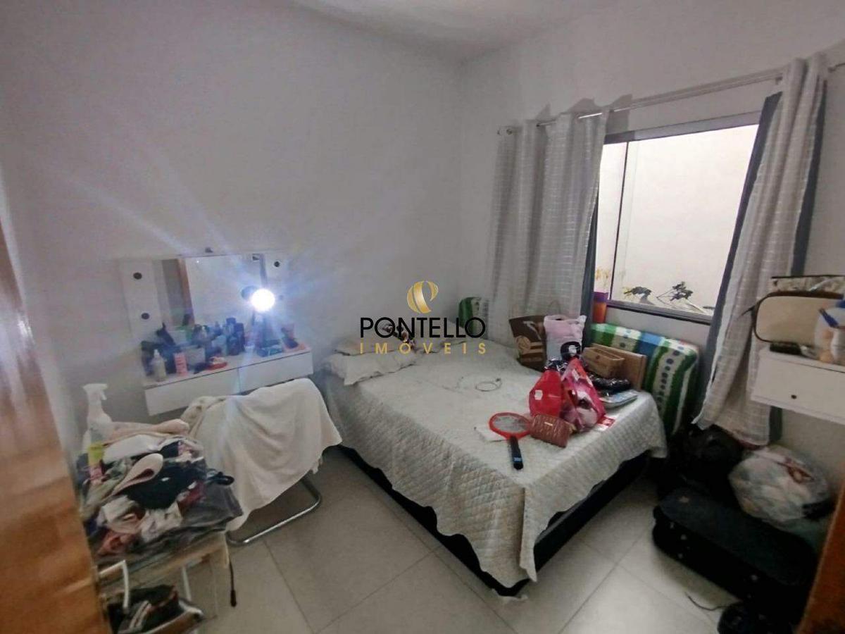 Casa, São Cristóvão, 2 Quartos, 2 Vagas