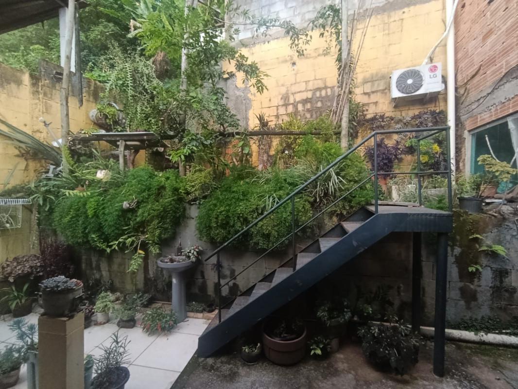 Casa, Solar do Barreiro, 5 Quartos, 2 Vagas, 1 Suíte