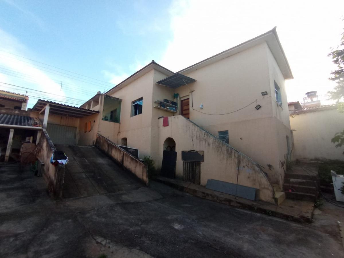 Casa, Centro, 4 Quartos, 8 Vagas