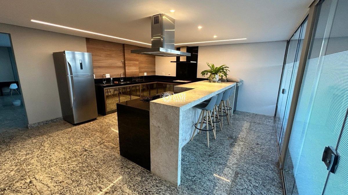 Apartamento, Sagrada Família, 3 Quartos, 2 Vagas, 1 Suíte