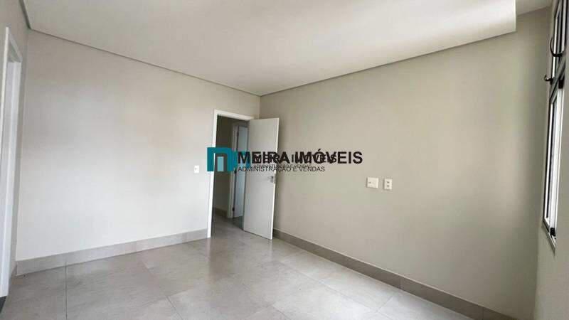 Apartamento, Centro, 2 Quartos, 0 Vaga, 1 Suíte