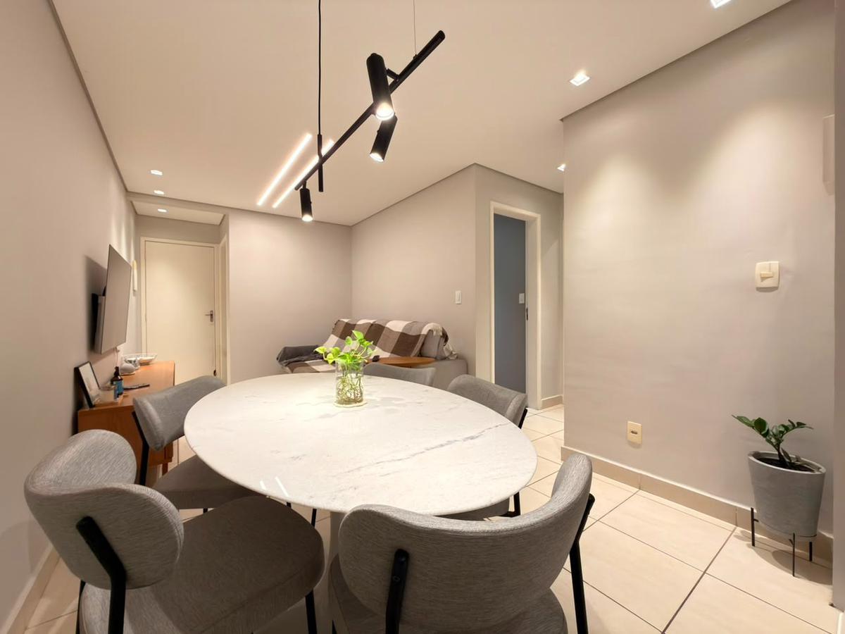 Apartamento, Santa Mônica, 2 Quartos, 1 Vaga