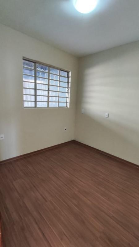 Casa, Alípio de Melo, 2 Quartos, 2 Vagas, 1 Suíte