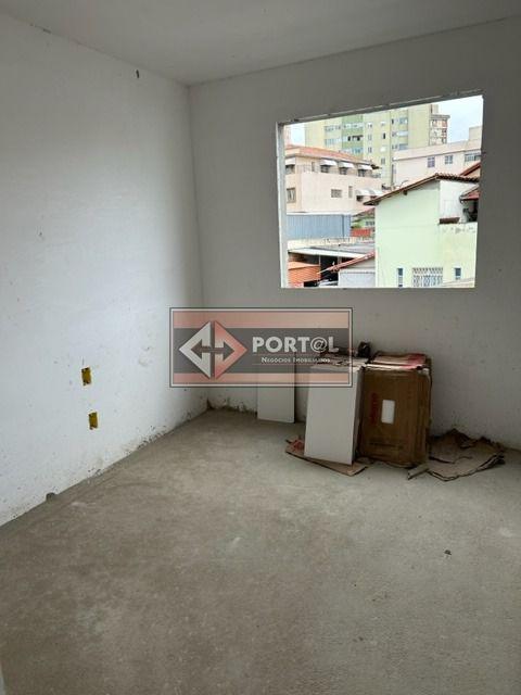 Apartamento, Floresta, 2 Quartos, 2 Vagas, 2 Suítes