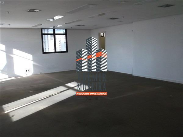 Andar, Funcionários, 4 Vagas