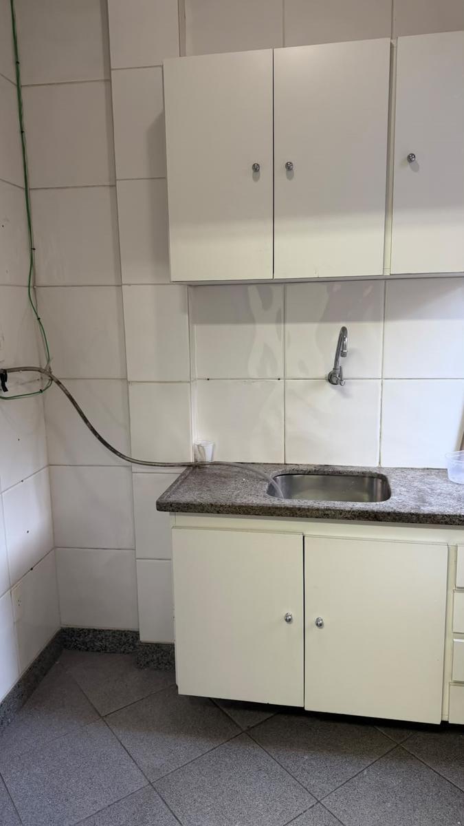 Loja, Funcionários, 1 Vaga