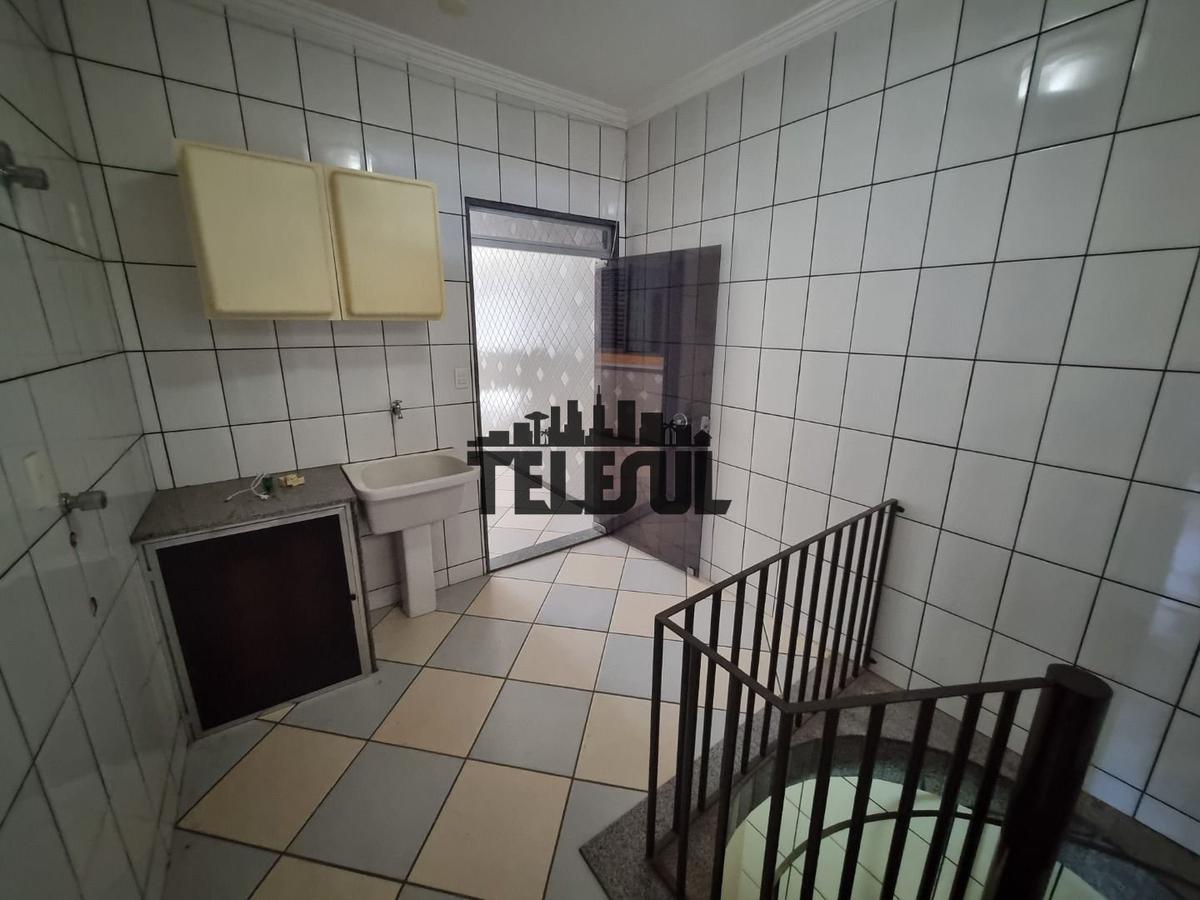 Casa, Jardim Andere, 8 Quartos, 0 Vaga