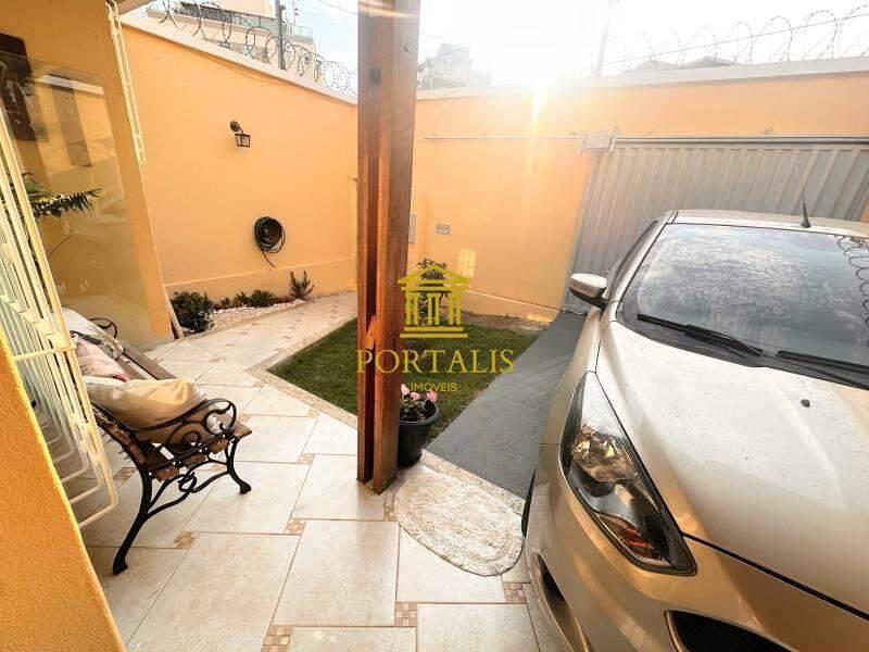 Casa, Fernão Dias, 3 Quartos, 2 Vagas, 1 Suíte