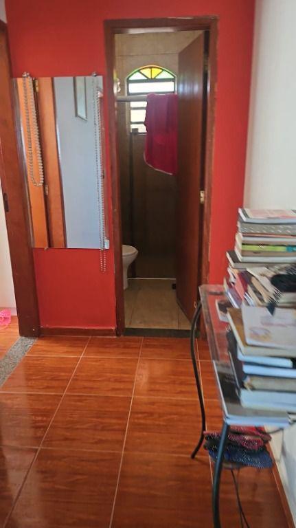 Fazenda, Ravena, 2 Quartos, 6 Vagas, 1 Suíte