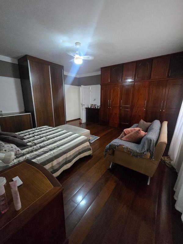 Casa, Europa, 3 Quartos, 4 Vagas, 2 Suítes