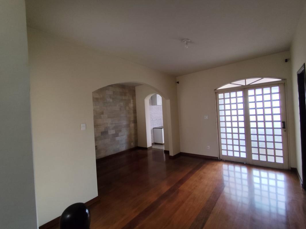 Casa, Carlos Prates, 5 Quartos, 7 Vagas, 1 Suíte