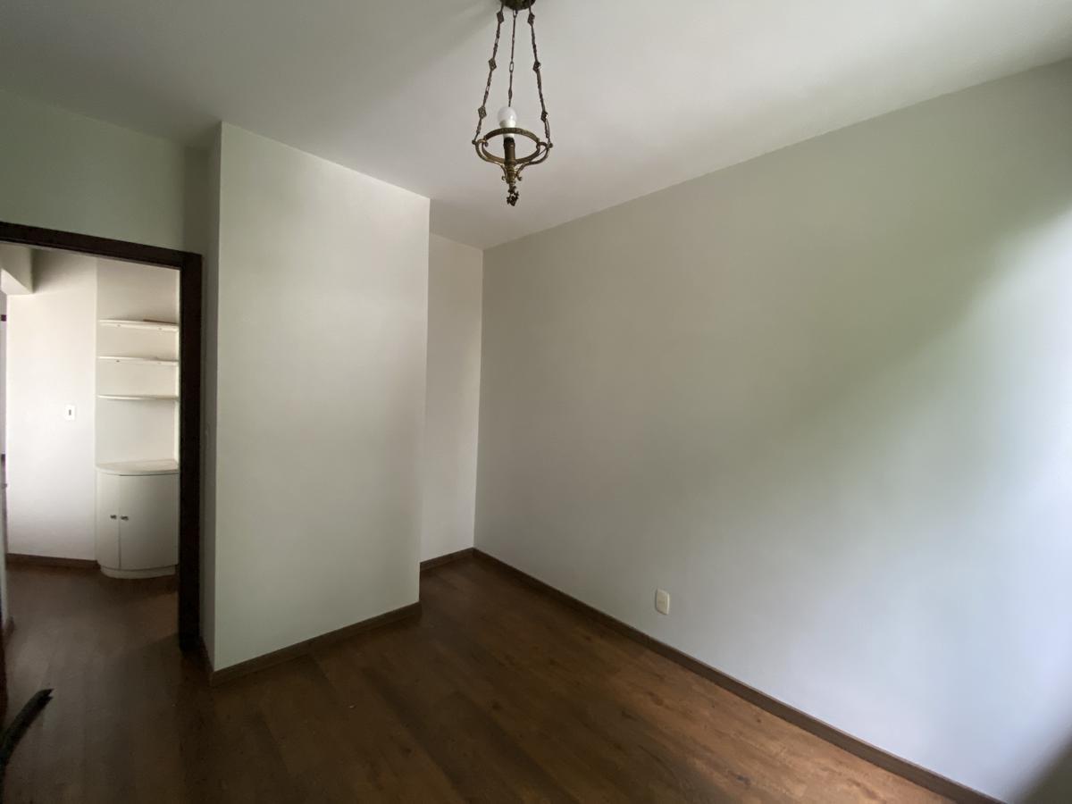 Casa, Castelo, 4 Quartos, 2 Vagas, 2 Suítes