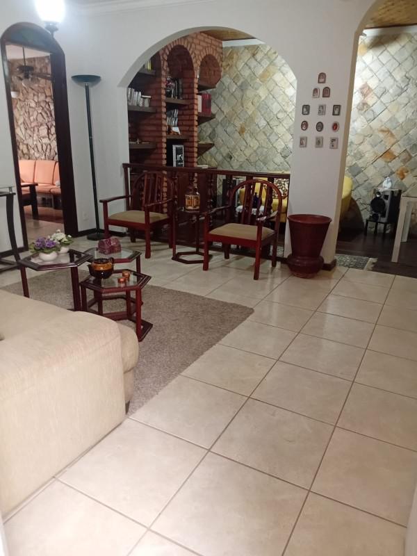 Casa, Alípio de Melo, 4 Quartos, 2 Vagas, 2 Suítes