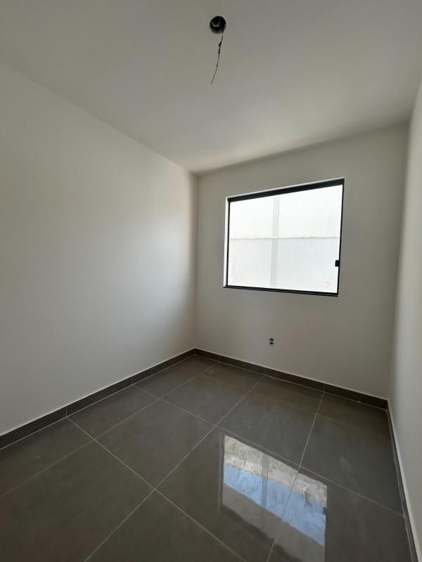 Casa, Masterville, 2 Quartos, 2 Vagas, 1 Suíte