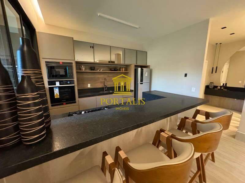 Apartamento, Serra, 2 Quartos, 2 Vagas, 1 Suíte