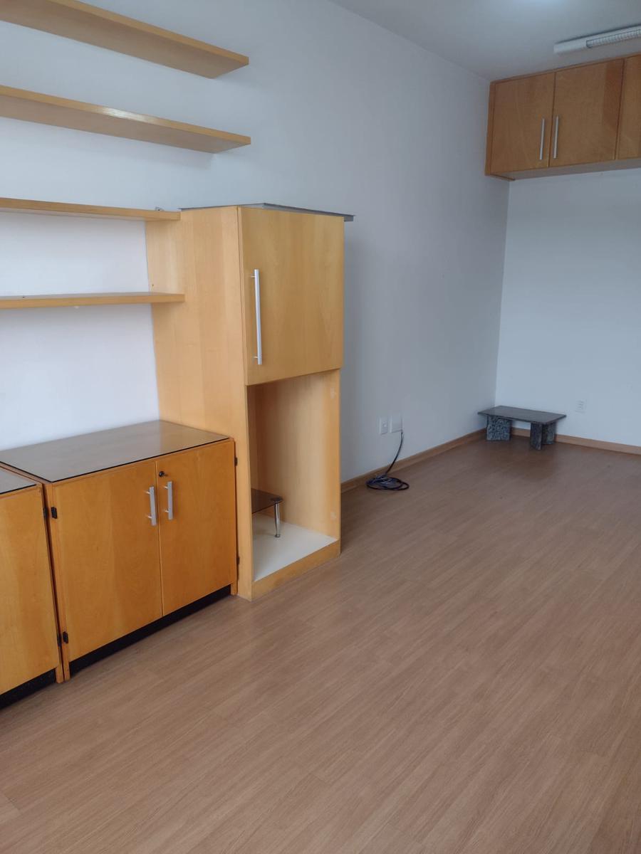 Sala, Barro Preto, 0 Quarto, 0 Vaga