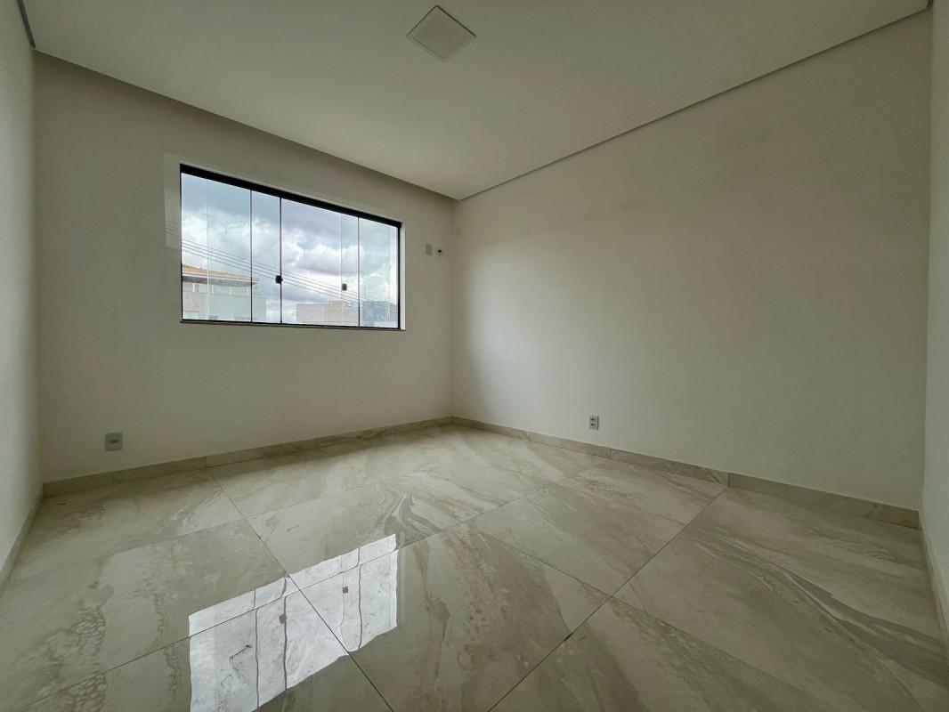 Casa, Cândida Ferreira, 3 Quartos, 2 Vagas, 1 Suíte