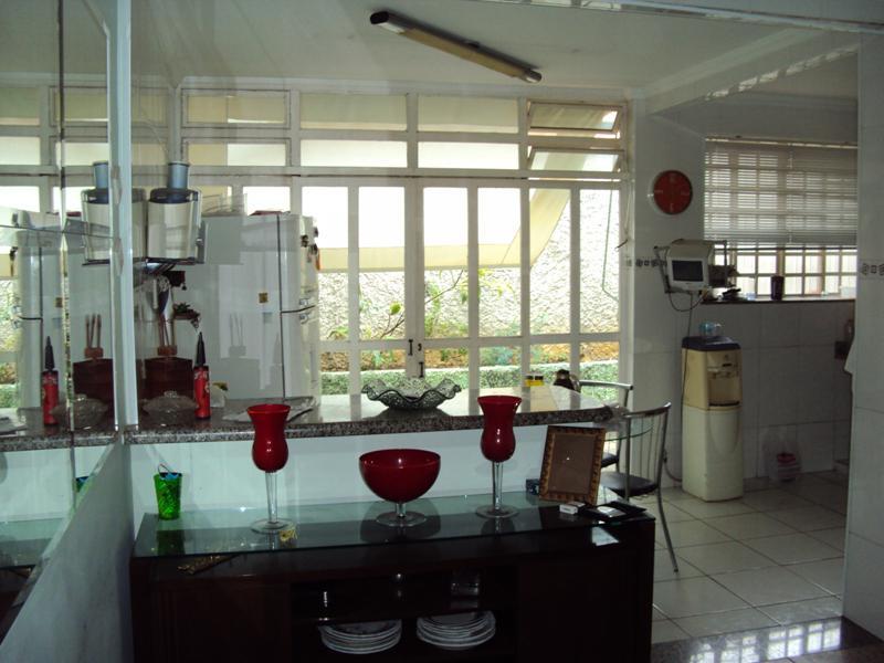 Casa, Vila Clóris, 3 Quartos, 4 Vagas, 2 Suítes