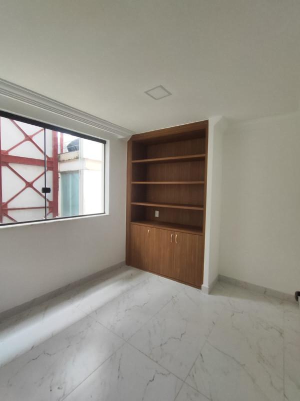 Casa, Comiteco, 4 Quartos, 12 Vagas, 4 Suítes