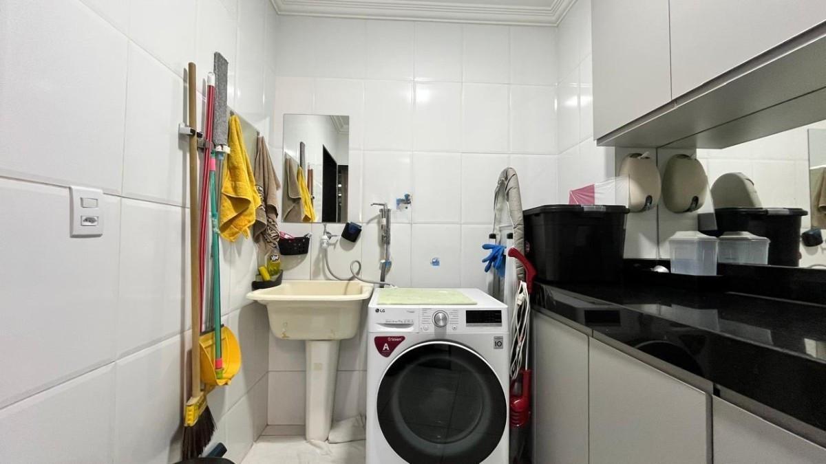 Apartamento, Barreiro, 3 Quartos, 3 Vagas, 1 Suíte