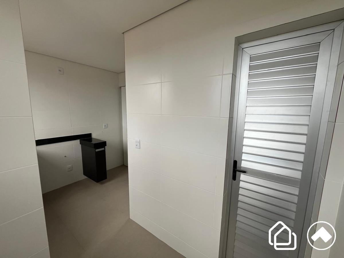 Apartamento, Havaí, 3 Quartos, 2 Vagas, 1 Suíte