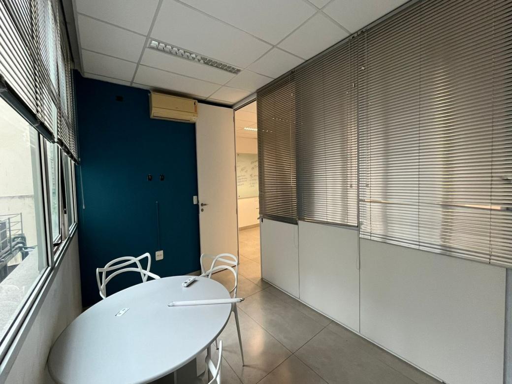 Sala, Lourdes, 0 Quarto, 1 Vaga