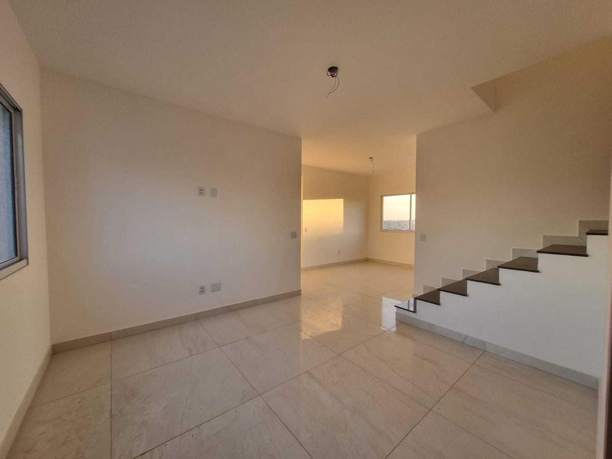 Cobertura, Jardim Industrial, 3 Quartos, 2 Vagas, 1 Suíte