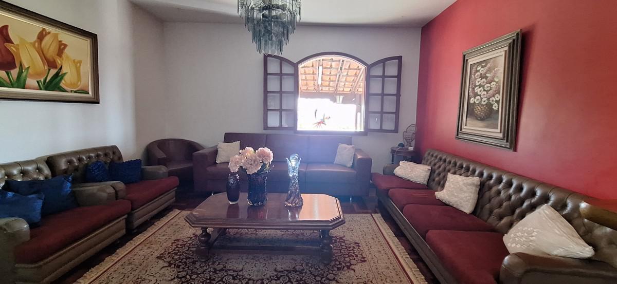 Casa, São Lucas, 6 Quartos, 5 Vagas, 2 Suítes