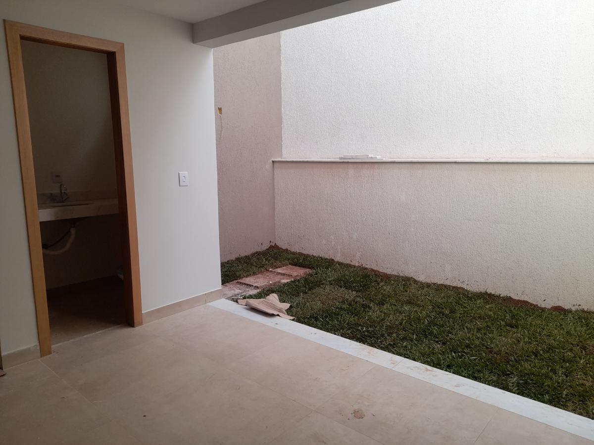 Casa, Esplanada, 3 Quartos, 2 Vagas, 1 Suíte