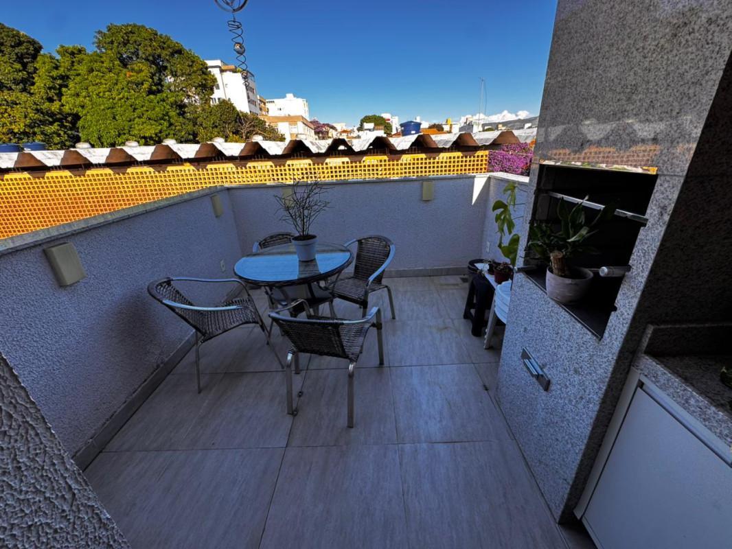 Cobertura, Sagrada Família, 2 Quartos, 2 Vagas, 2 Suítes