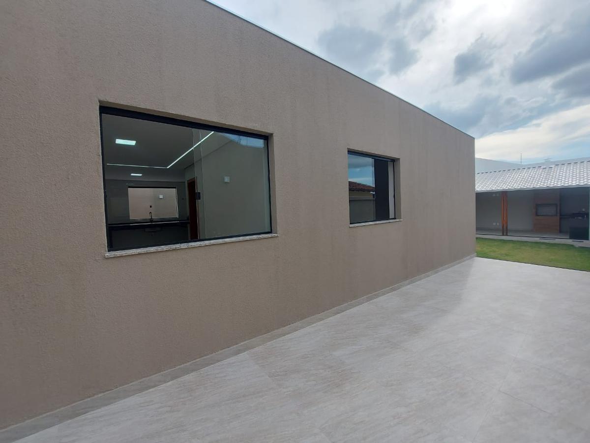 Casa, Planalto, 4 Quartos, 4 Vagas, 1 Suíte