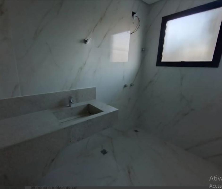 Casa, Planalto, 3 Quartos, 0 Vaga, 1 Suíte