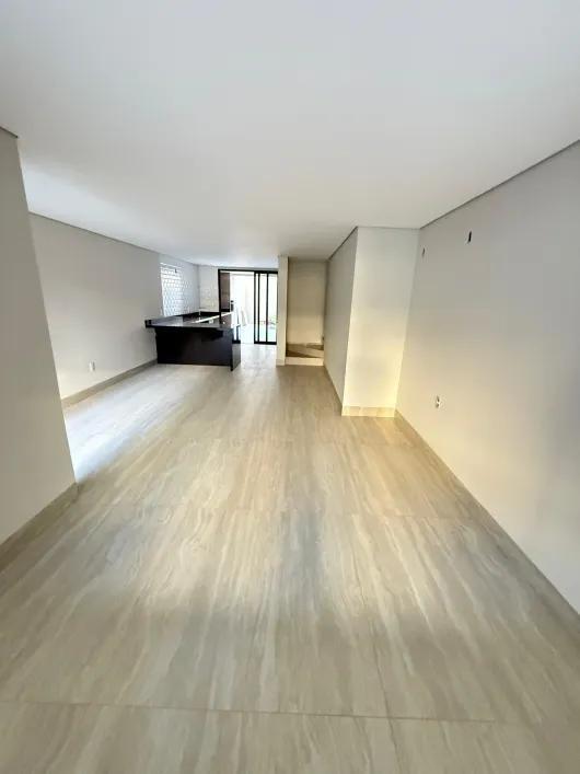 Casa, Jaraguá, 4 Quartos, 4 Vagas, 1 Suíte