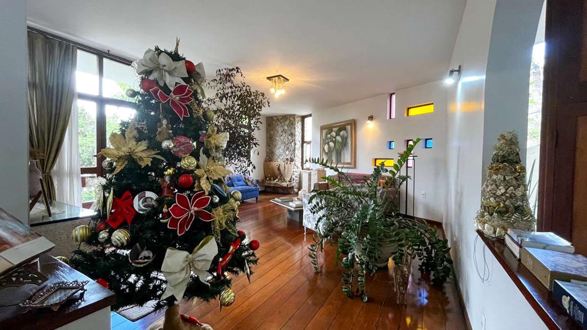 Casa, São Lucas, 4 Quartos, 5 Vagas, 3 Suítes