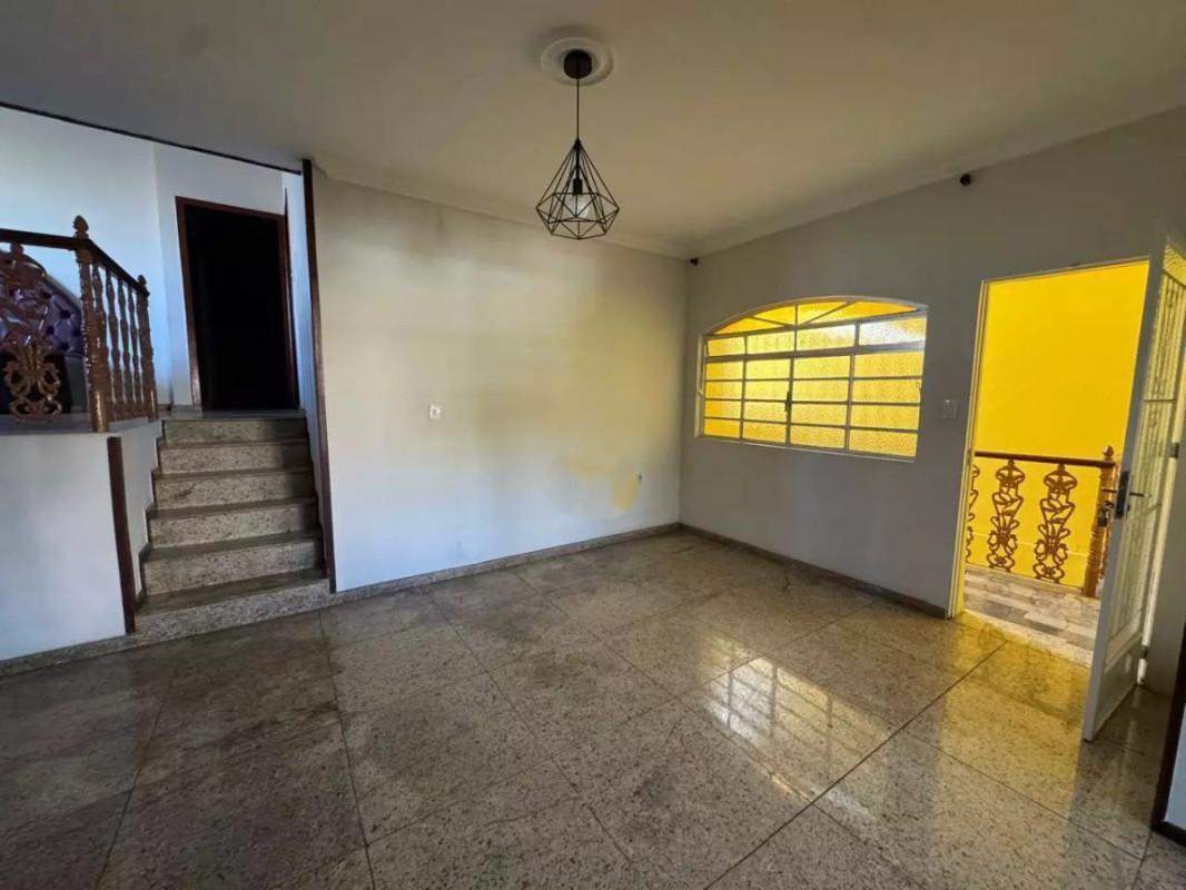 Casa, Central Parque, 4 Quartos, 4 Vagas, 2 Suítes