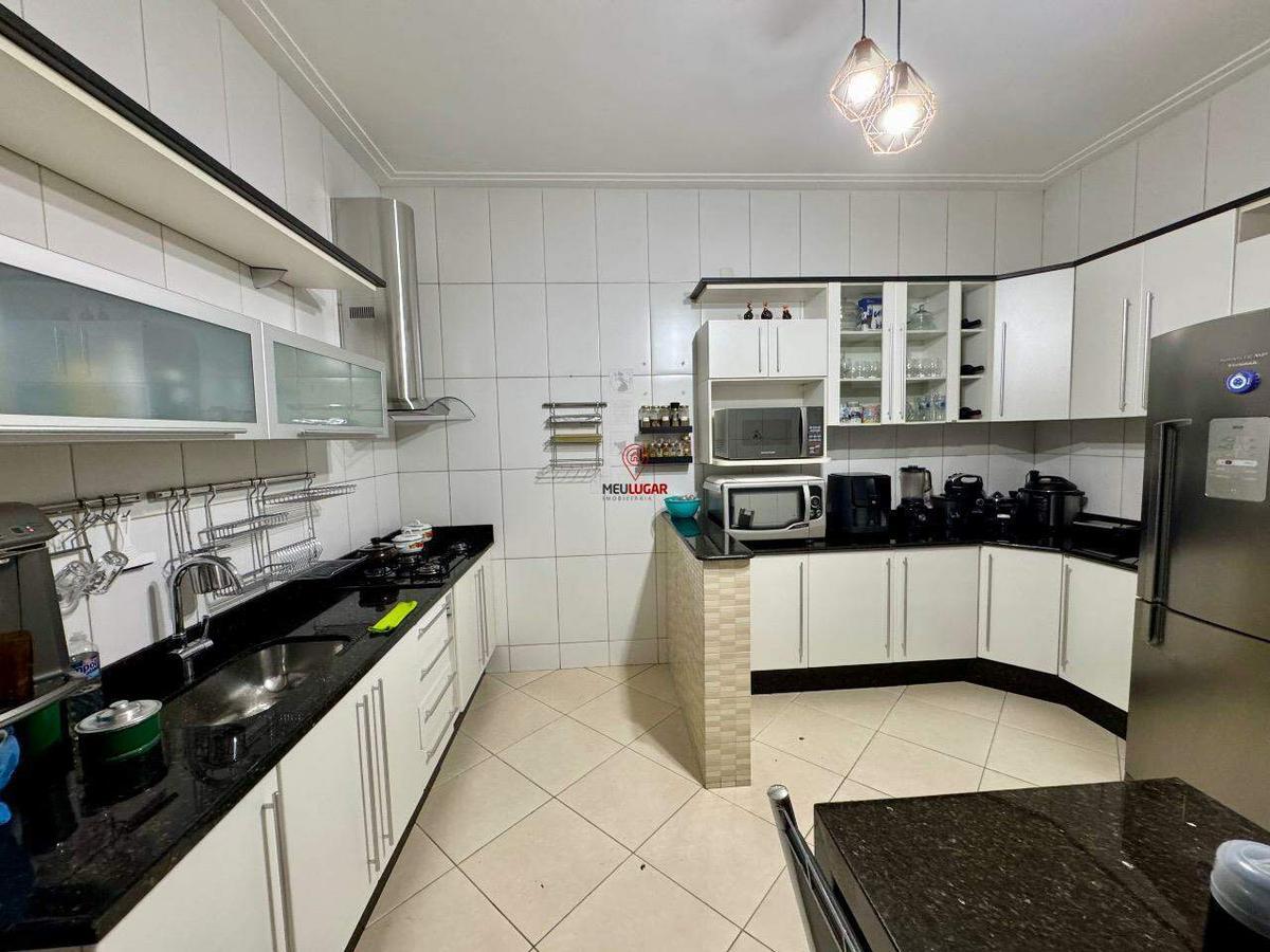 Casa, Independência, 3 Quartos, 3 Vagas, 1 Suíte